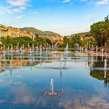 Appartamento 2 Bedroom - Hyper Center - Kitchen - Tramway - Balcony - Air Conditioner - Wifi